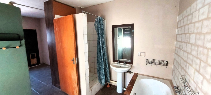13 Bedroom Property for Sale in Bloemspruit Free State